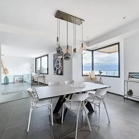 Avec Vue Panoramique Sur La Baie Villa *